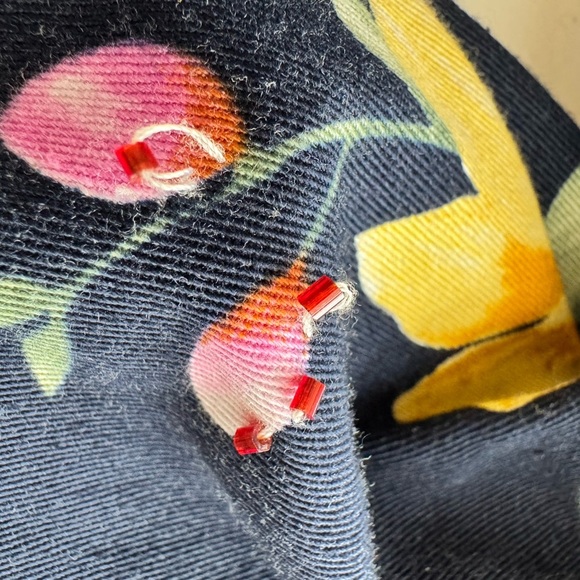 Alfred Dunner Beaded Floral Print
Button Down Jacket Size 6 Petite - Picture 6 of 10